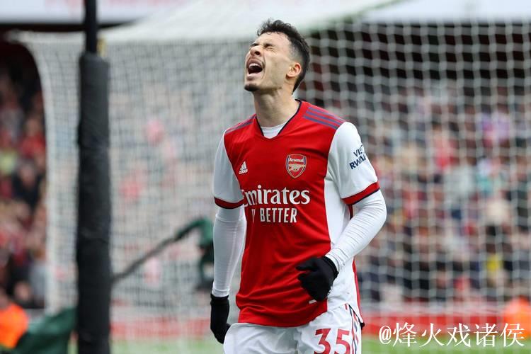 埃泽:应该积极看待这场平局;我相信阿森纳能夺 埃泽:应该积极看待这场平局;我相信阿森纳能夺