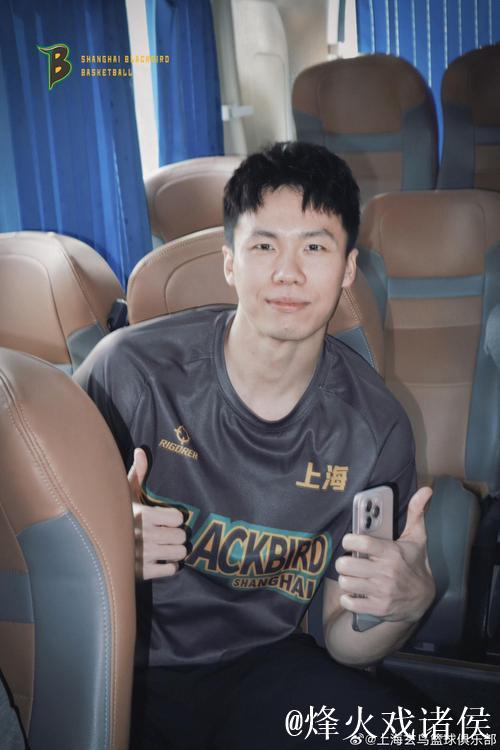 NBL发布上海玄鸟队球队巡礼:赖益烨、汤杰等球员在列 NBL发布上海玄鸟队球队巡礼:赖益烨、汤杰等球员在列